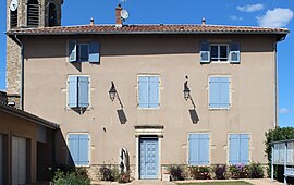 The town hall in Montceaux