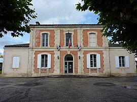 Das Rathaus in Salaunes