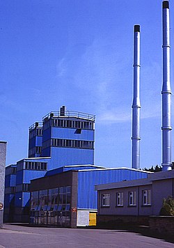 Mannochmore Distillery - geograph.org.uk - 366878.jpg