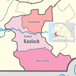 Kaolack Région, разделенный на 3 департамента