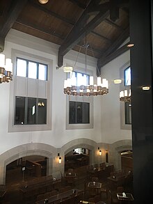 The main dining hall atrium Marist Dining Hall.jpg