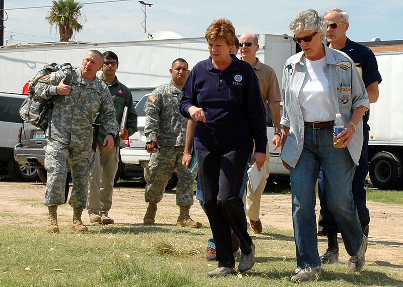 File:Mayor of Galveston, FEMA associates prepare to fly aboard USS Nassau for capabilities, limitations meeting DVIDS116119.jpg