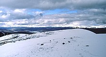 Der Gipfel des Meall Garbh im Winter