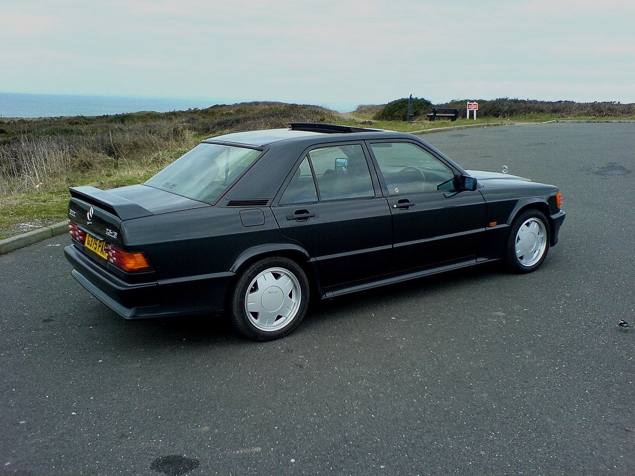 Image of Mercedes Benz 190 E black rear