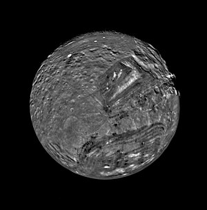 Miranda set fra rumsonden Voyager 2