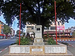 Monumentul Eroilor (1916 - 1918).JPG