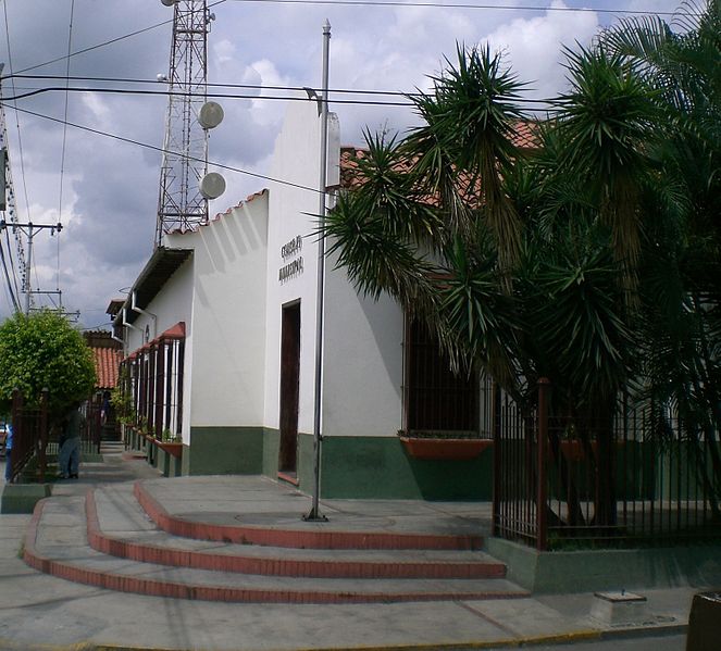 File:Municipal Council, Cúa.jpg