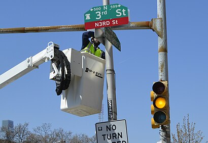 How to get to N 3rd St with public transit - About the place