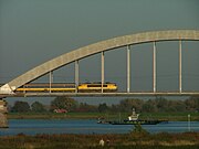 Lekbrug (spoorbrug) over de Lek