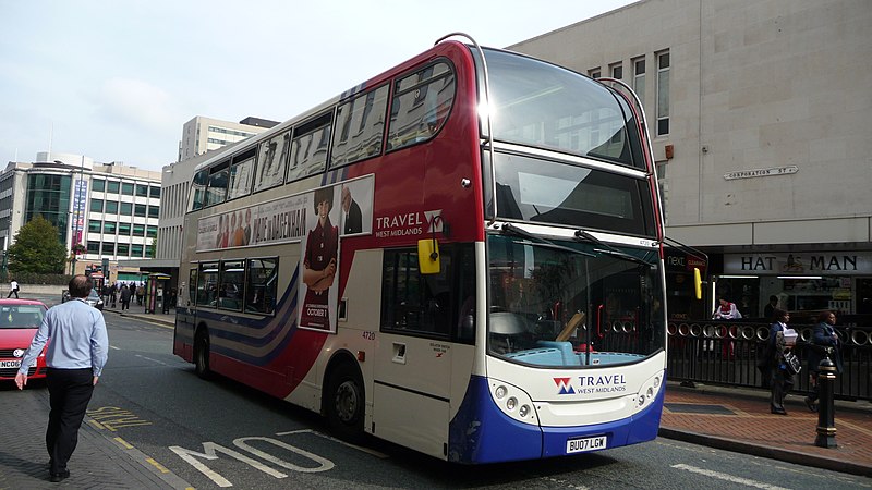 File:National Express West Midlands 4720 BU07 LGW.JPG