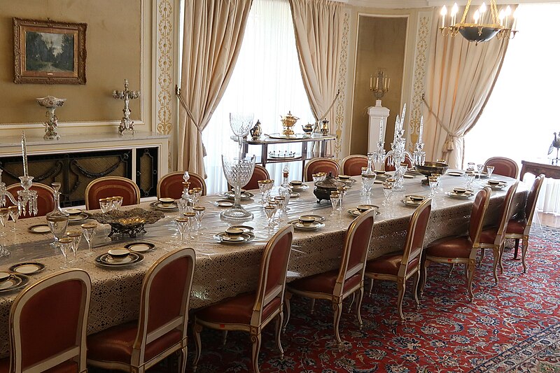 File:Niavaran dining room.jpg