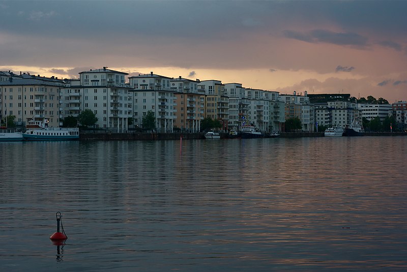 File:Norra Hammarbyhamnen June 2011.jpg