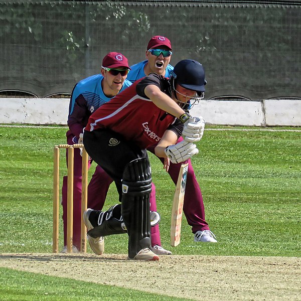 File:North Middlesex CC v Hampstead CC at Crouch End, Haringey, London 20.jpg