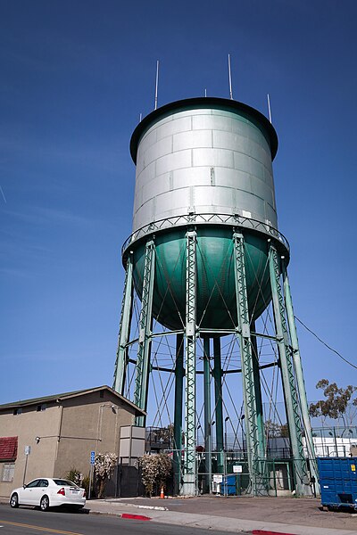 File:North Park Water Tower-2.jpg