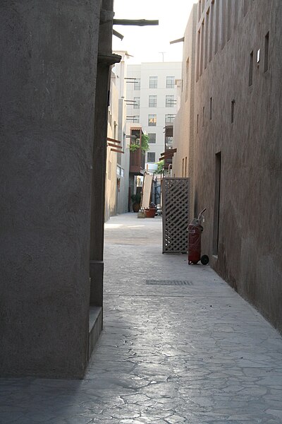 صورة:Old street-Dubai-07.JPG