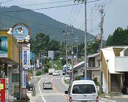 Jalan utama di Ōuda