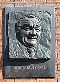 Gravure du portrait de Robert Paisley à l'entrée d'Anfield, stade du Liverpool FC.