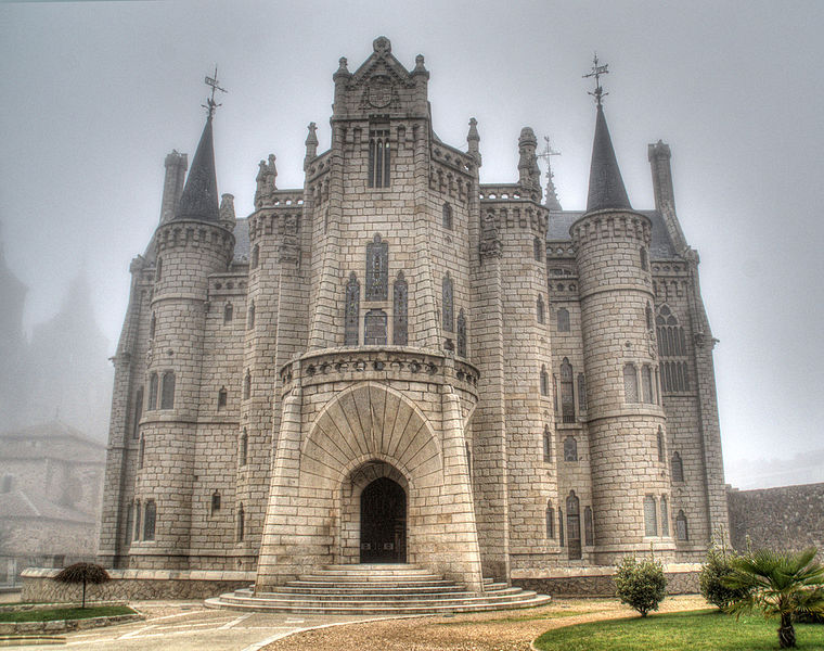 File:Palacio Episcopal, Astorga.jpg