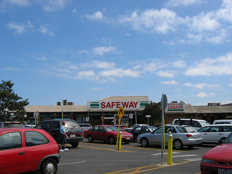 File:Patterson Lakes shopping centre 3 Safeway.jpg