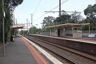 <span class="mw-page-title-main">Mont Albert railway station</span> Former railway station in Melbourne, Australia