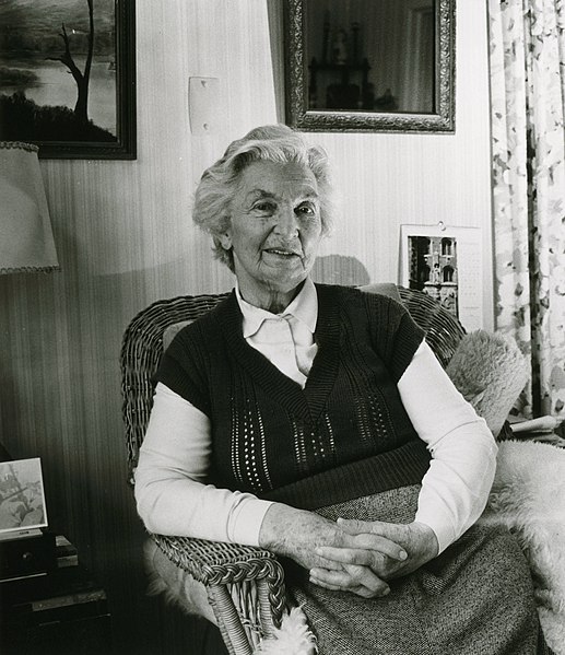 File:Portrait of Connie Purdue.jpg