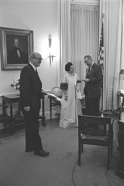 File:President Johnson Oval Office 002.jpg