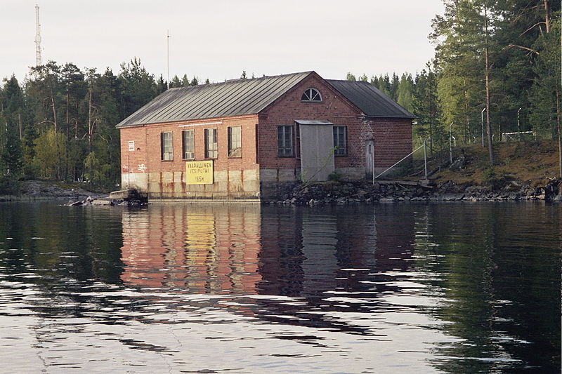 File:Pumping station in Lentavanniemi May2008.jpg