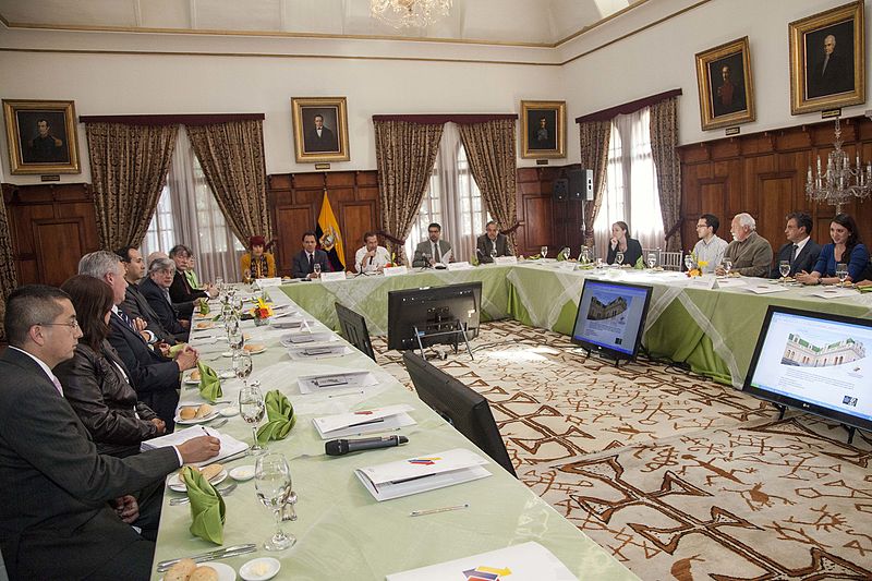 File:Quito, representantes de radios públicas de América Latina conocen sobre el caso Chevron (11107300854).jpg