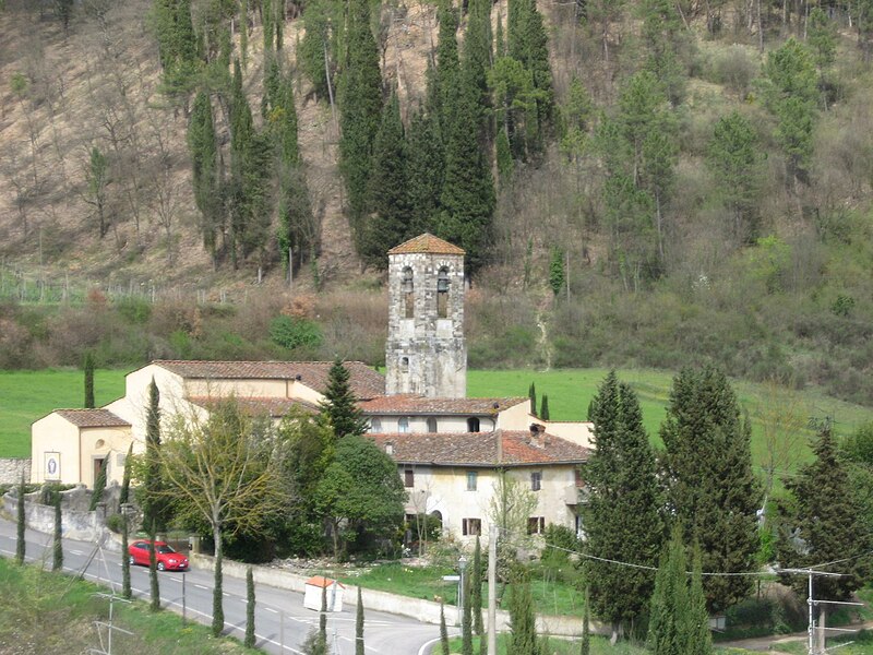 File:Rignano Pieve-di-San-Leolino.JPG