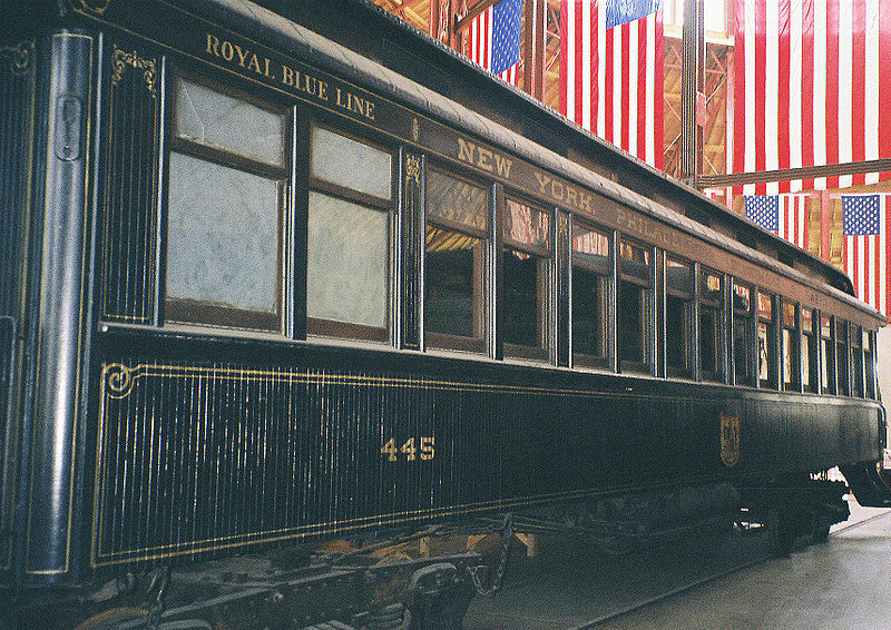 File:Royal Blue coach (B&O 1890).jpg