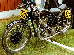 Rudge Ulster Pembalap 193X.jpg