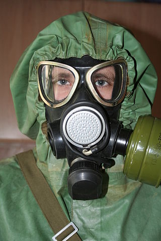 <span class="mw-page-title-main">PMK gas mask</span> Line of Soviet gas masks