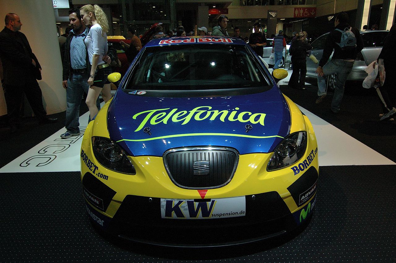 File:SEAT Leon II Rally side.jpg - Wikimedia Commons