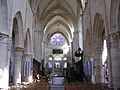 Saint-Seine-l'Abbaye La nef de l'abbatiale