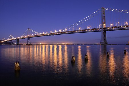 Tập_tin:San_Francisco_Oakland_Bay_Bridge_at_night.jpg