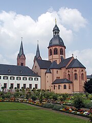 Seligenstadt 2002 -Kloster Seligenstadt- Basilika St. Marcellinus und Petrus by-RaBoe 06.jpg