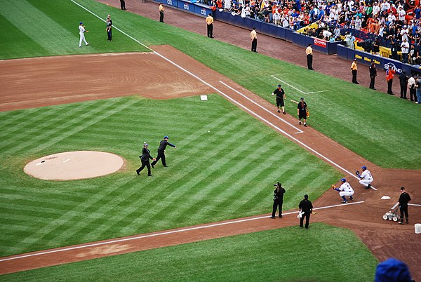 Ceremonial first pitch in Shea Stadium
