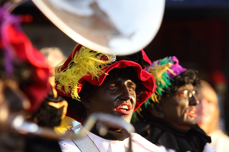 File:Sinterklaas in Ypenburg (4128629396) (2).jpg