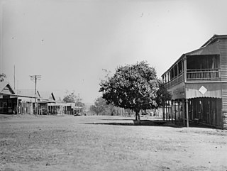 <span class="mw-page-title-main">Hivesville, Queensland</span> Town in Queensland, Australia