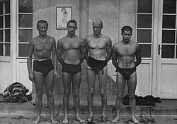 Úszóváltó 1935-ben (balról jobbra): Szabados László, Csik Ferenc, Lengyel Árpád, Gróf Ödön
