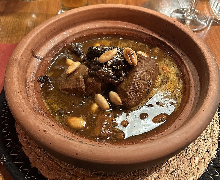 File:Tagine d'agneau.jpg