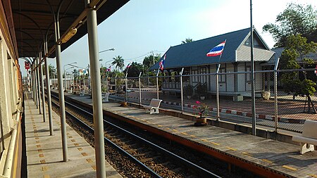 สถานีรถไฟชุมทางตลิ่งชัน