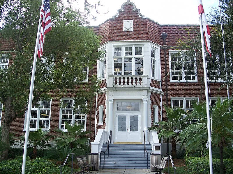 File:Tarpon Springs old high school01.jpg