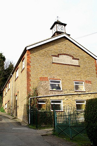 <span class="mw-page-title-main">Temple Ewell</span> Human settlement in England