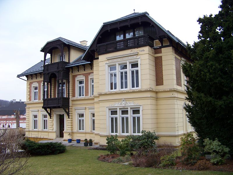 File:Teplice, Karla Čapka 3.jpg