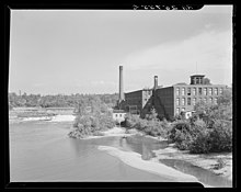 A textile mill in Winooski, Vermont Textile mill. Winooski, Vermont.jpg