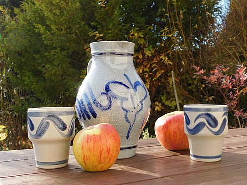 Clay jug used for cider ( Germany )