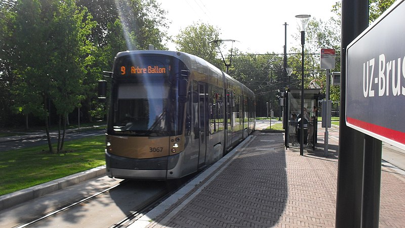 File:Tram9 Brussels UZB 6.jpg