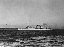 USS Kidder (DD-319) underway during the 1920s (NH 52058).jpg