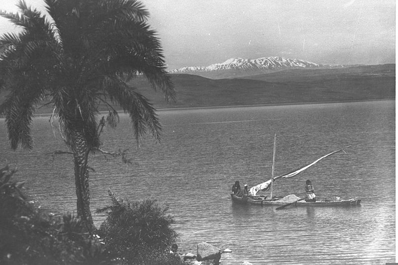 File:VIEW OF THE KINNERETH IN 1920, SNOW CAPPED IN BACKGROUND. COURTESY OF AMERICAN COLONY..jpg
